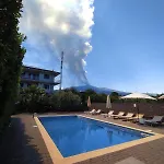 Le Palme Tra Taormina E Catania