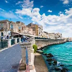 Casa vacanze Le Palme Tra Taormina E Catania Linera